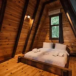 فندق Dedeman Village Sapanca ساكاريا