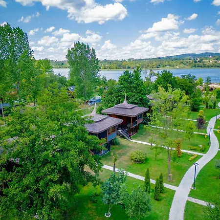 Hotel Dedeman Village Sapanca *